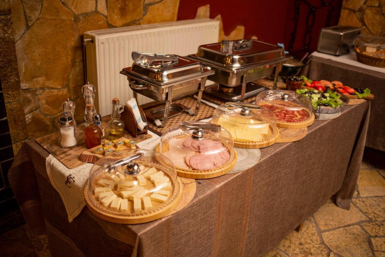 Vila Eden Boutique Hotel Korce Exteriér fotografie
