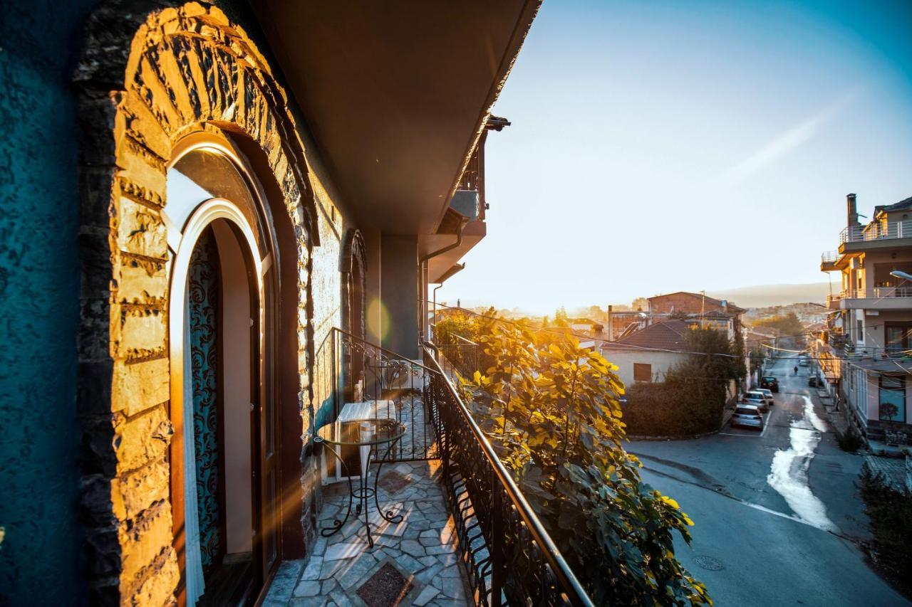 Vila Eden Boutique Hotel Korce Exteriér fotografie